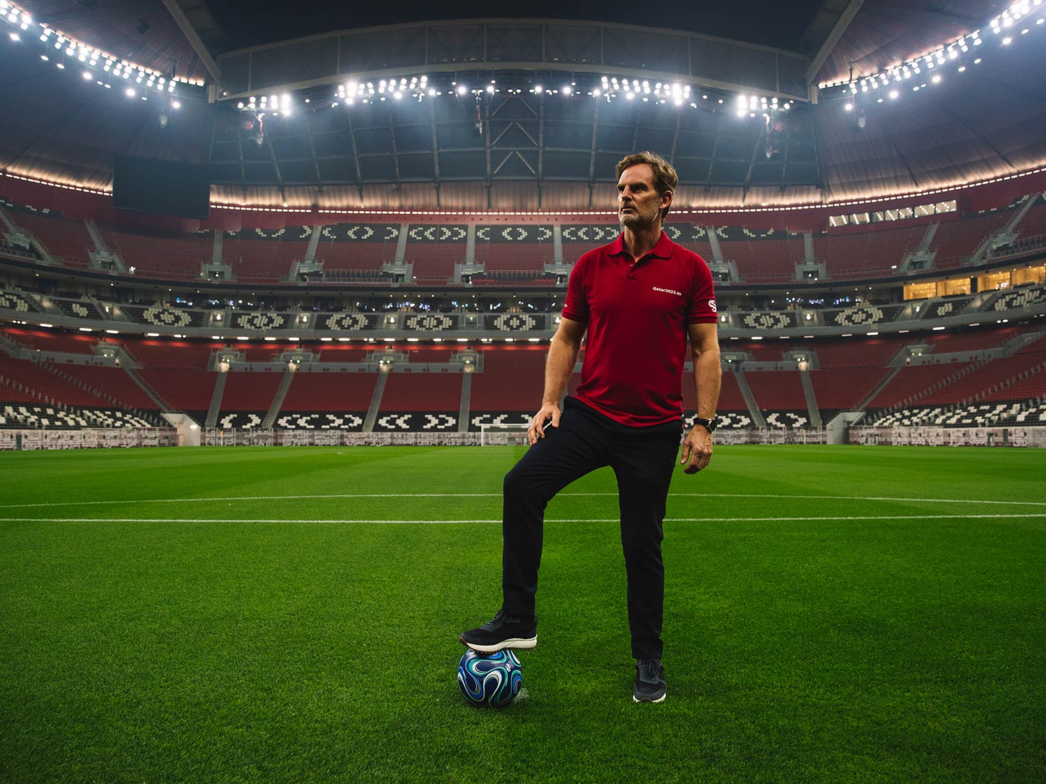 Ronald de Boer: I wish I was still playing, so I could experience Qatar 2022