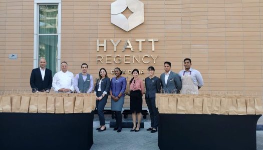 HYATT REGENCY ORYX DOHA DISTRIBUTES IFTAR MEAL BOXES TO LOCAL TAXI DRIVERS