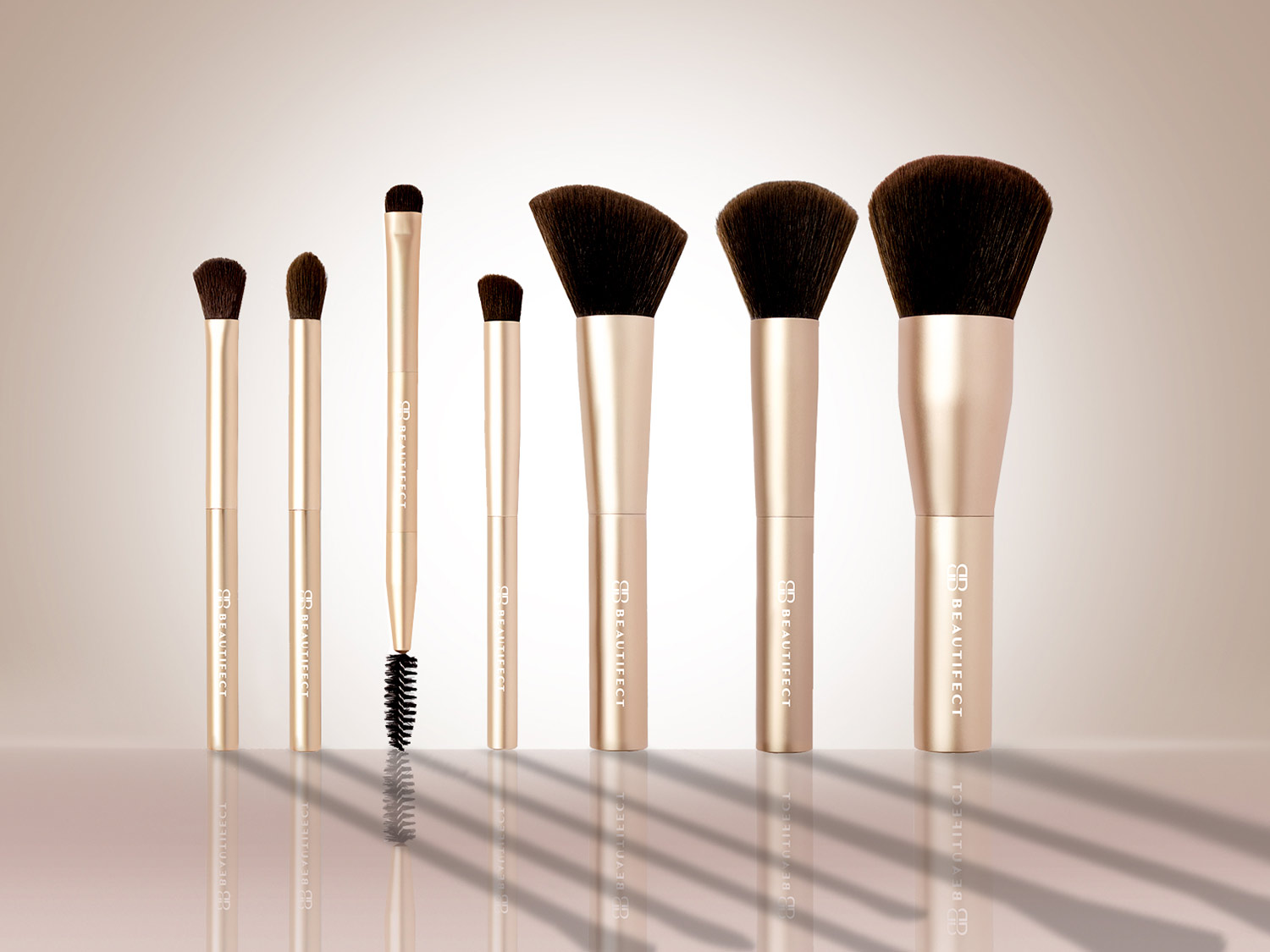 FLAWLESS MAKEUP MADE EASY WITH THE BEAUTIFECT BRUSH COLLECTION
